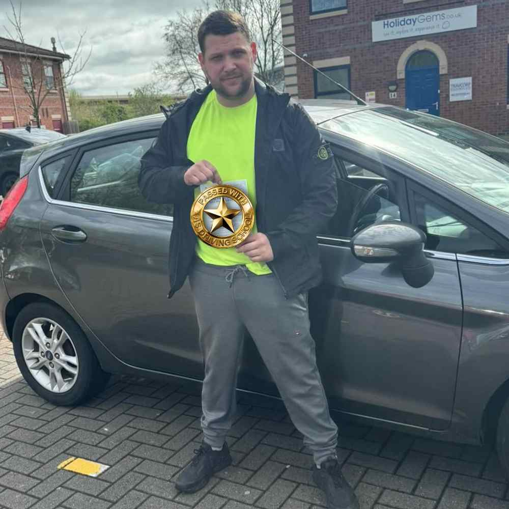 Passed with Us—Driving Lessons Frodsham: qualified instructors, package deals, and high pass rate. Book now to begin your driving adventure.